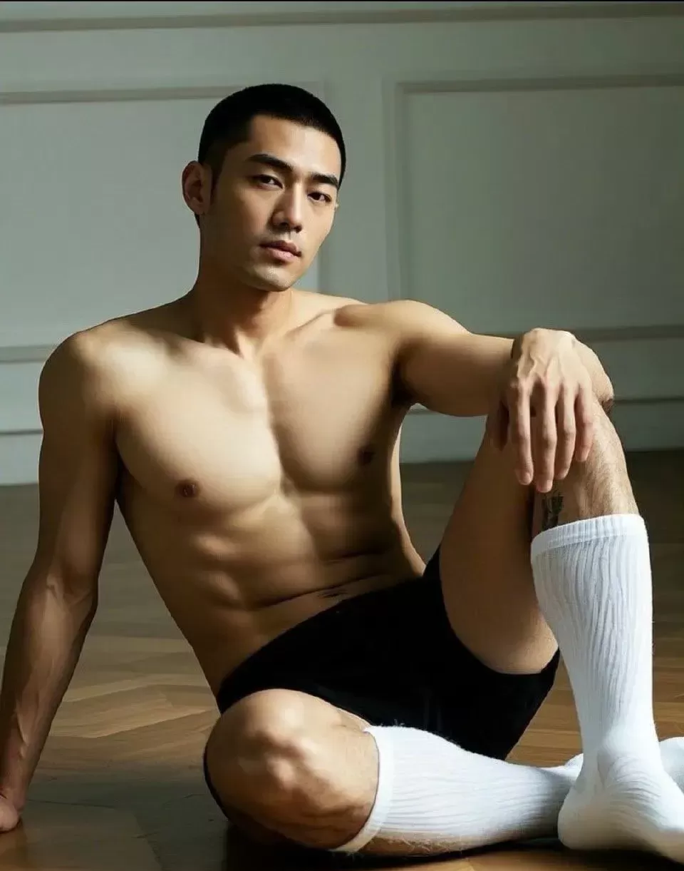 After breaking up, he met a handsome guy with the same name as him