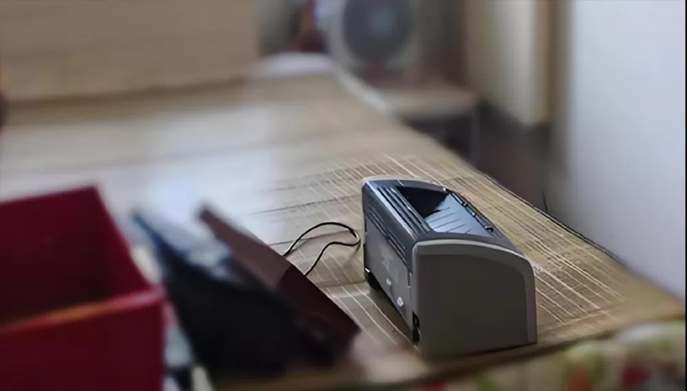 Grandma with Alzheimer's disease advises gay grandson to leave home