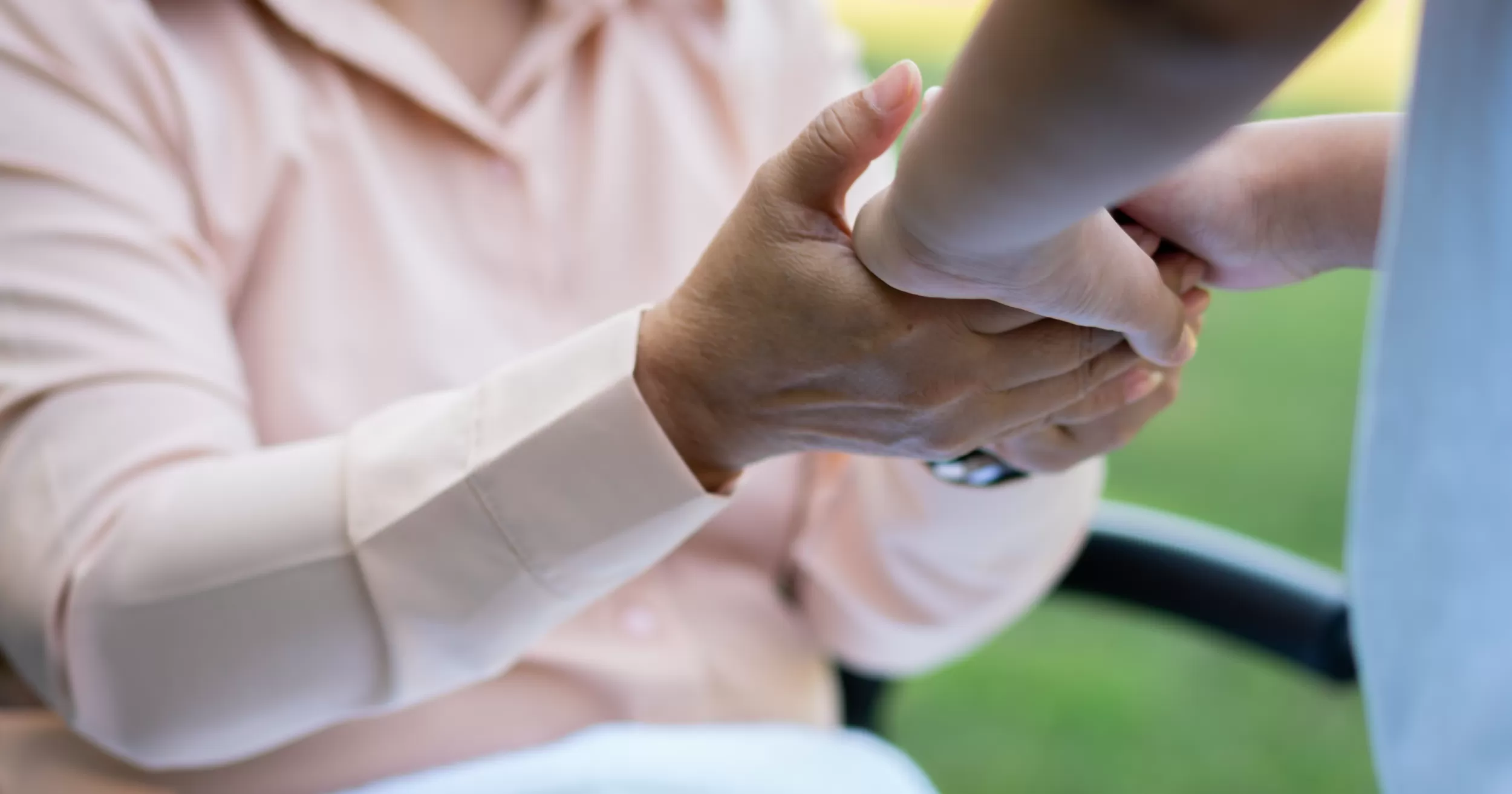 The work approach for reconstructing justice in physical and mental disabilities for older HIV-infected individuals